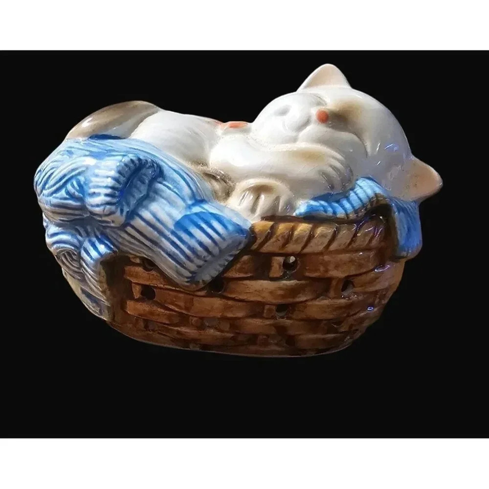 Vtg 1983 AVON Ceramic Potpourri Pomander Sleeping Kitten In Basket Made in Japan - Picture 9 of 13